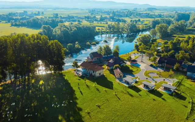 Fortun Estate - Luskuzni apartmaji ob reki Kolpi