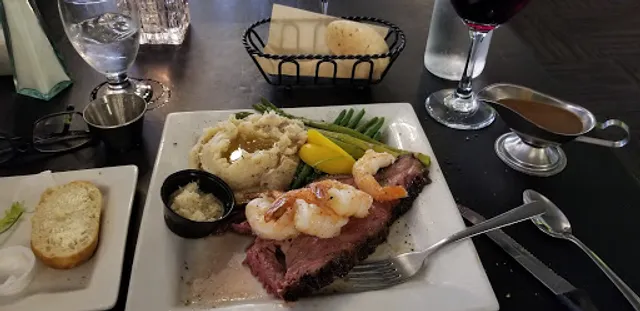 Waggs Steak & Seafood Restaurant