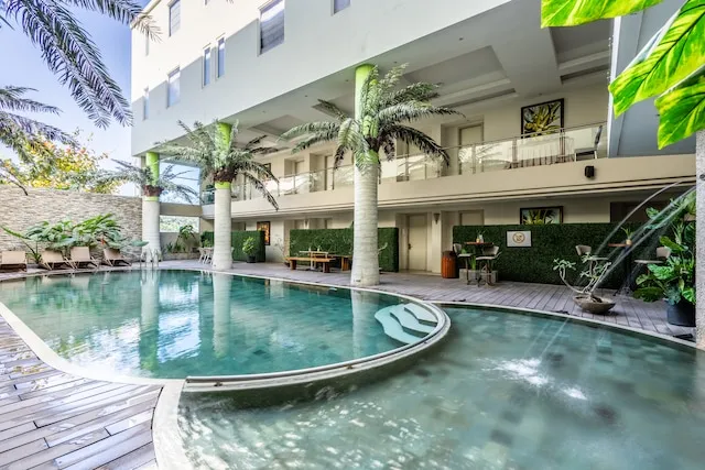 Collection O 14 Sun Boutique Hotel