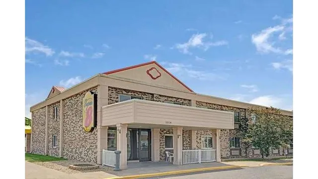 Super 8 by Wyndham Monticello