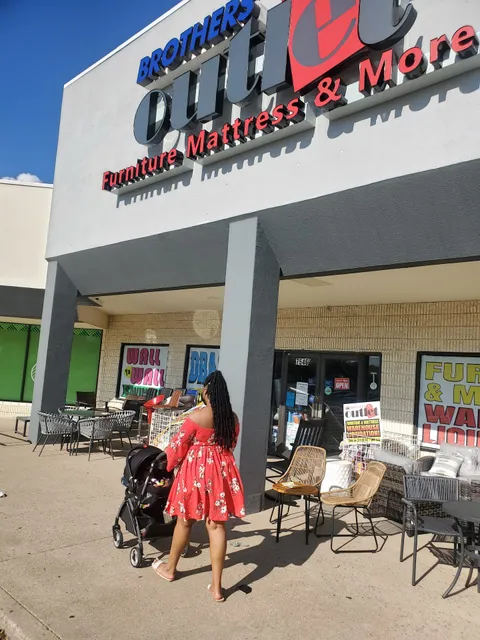 Brothers Outlet