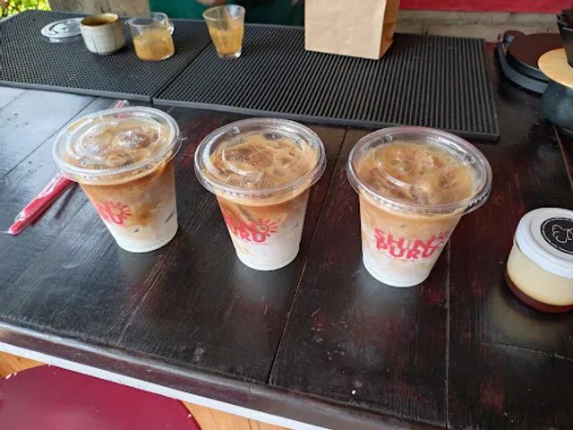 Shinpuru Coffee Roaster & Eatery - シンプル