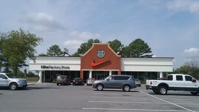 Nike Factory Store - Calhoun