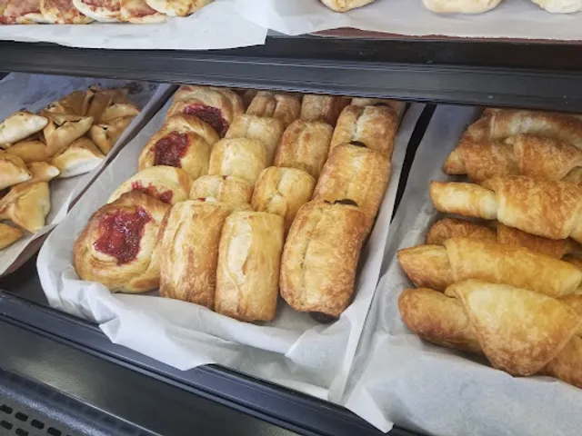 AL RAYES Meats & Eats