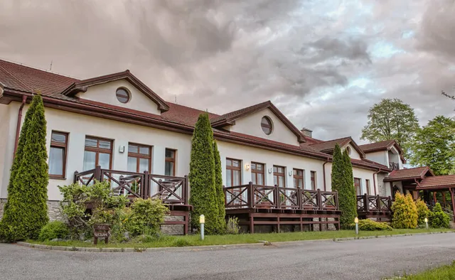 RED DEER hotel & restaurant