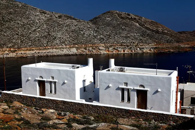 PANORMOS ART VILLA'S & SUITES