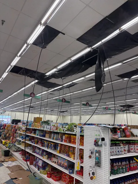 Willow Park Shopping Center