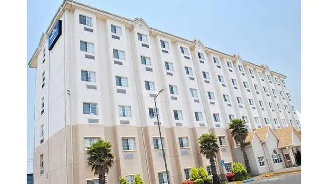 Microtel Inn & Suites by Wyndham Toluca