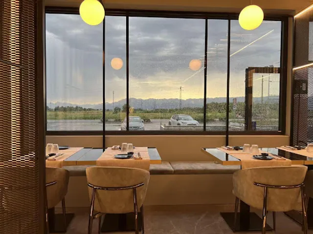 UNIKO Sushi - All You Can Eat