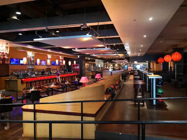 Lucky Strike Chicago