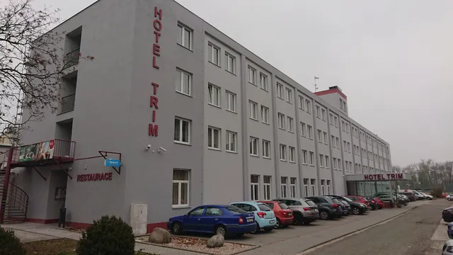 HOTEL TRIM