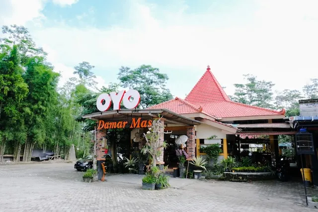 OYO 563 Damar Mas Resort Lereng Kelud