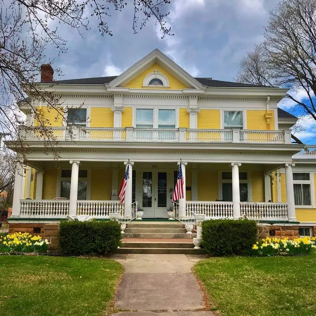 Ringling House Bed & Breakfast