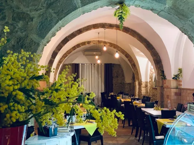 Colosseo Wine & Food ( Casa Bruccoleri )