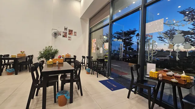 Bún bò Hương vị Huế