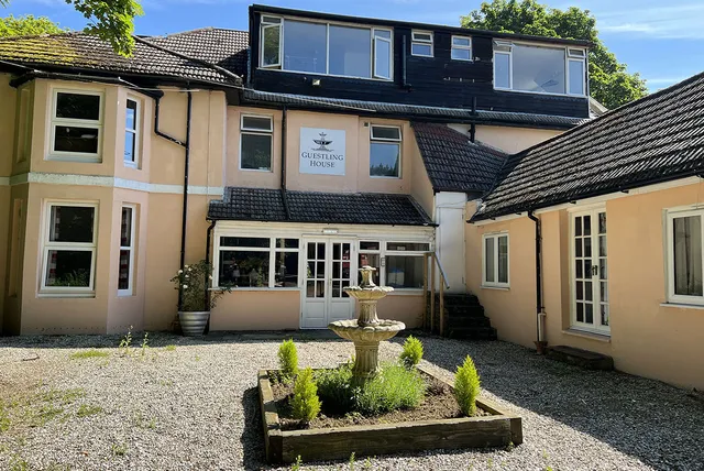 Guestling House Hotel