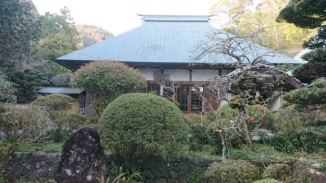 吐月峰柴屋寺庭園