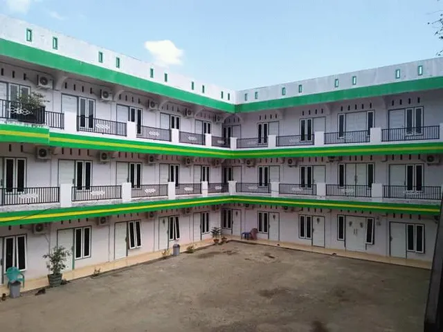 OYO 92514 Hotel Puriwara