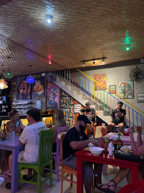 Warung Happy Monkeys