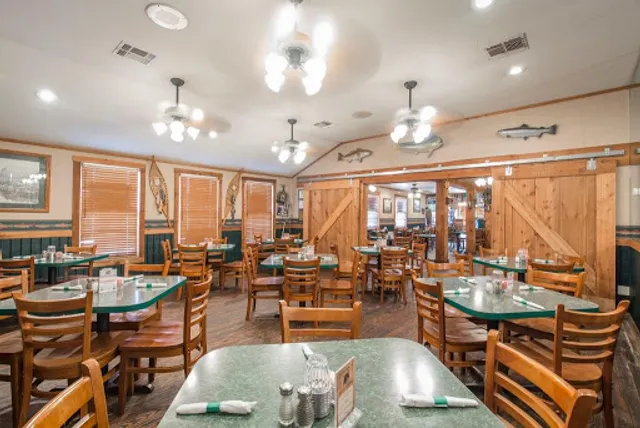 Doc's Fish Camp & Grill