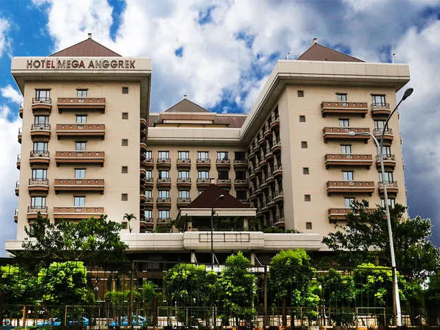 Mega Anggrek Hotel