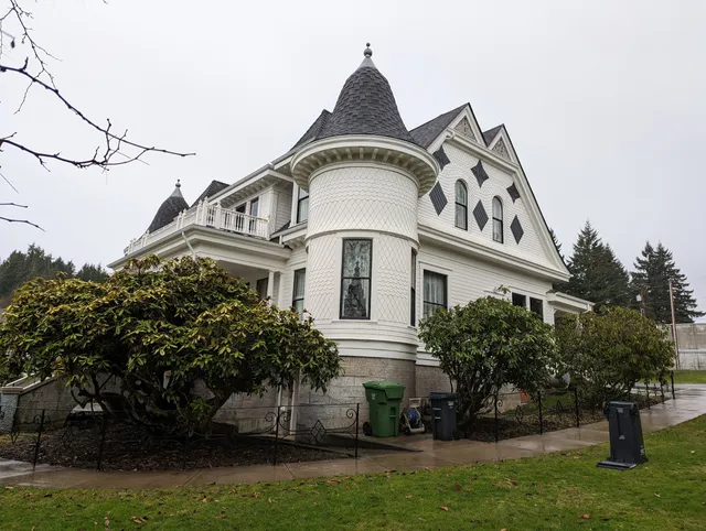 Thomas J. Flippin House- The Castle