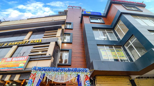 FabHotel Grand Arya - Hotel in Danapur, Patna