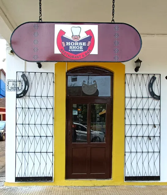 Horse Shoe Bar & Restaurant