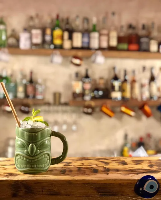 Sabir | Pubs & Hookah