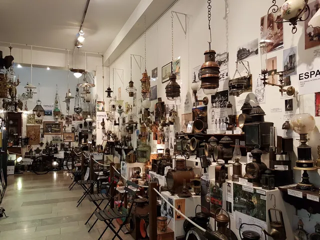 Musée Liégeois du Luminaire (MULUM)