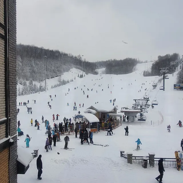 Gornolyzhnyy Kompleks Yan