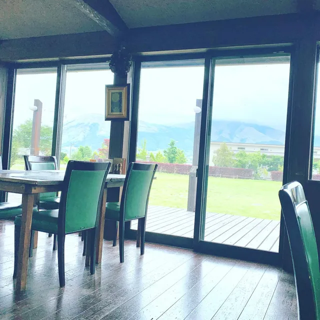 Yama-no-Youshoku-ya Freer