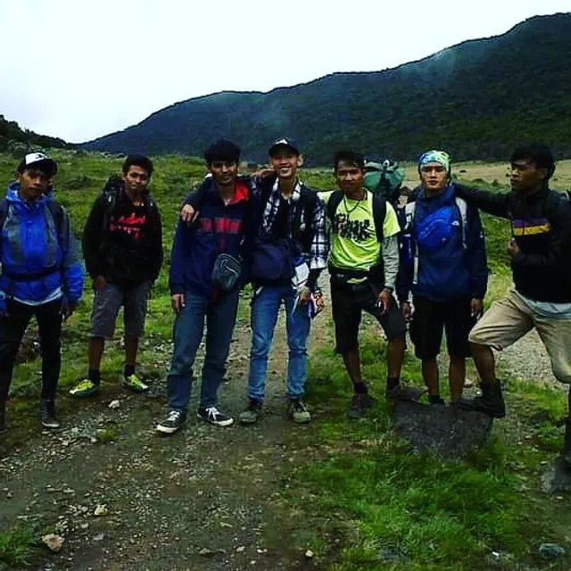 Gunung gede pangrango via putri