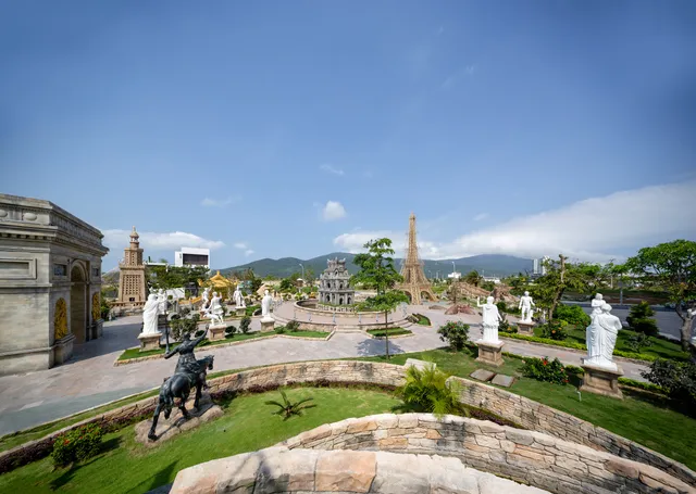 Wonder Park - Wyndham Danang Golden Bay Hotel