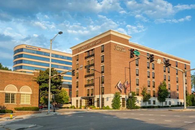 Hampton Inn & Suites Knoxville-Downtown