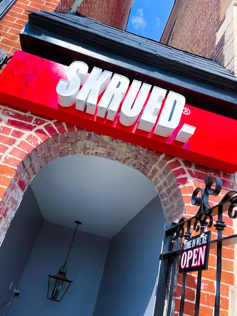 SKRUED.®