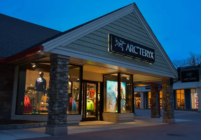 Arc'teryx Woodbury Outlet