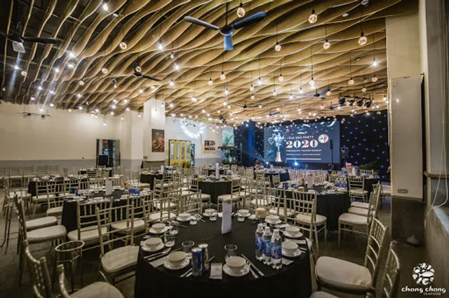 Nhà Hàng Chang Chang Family