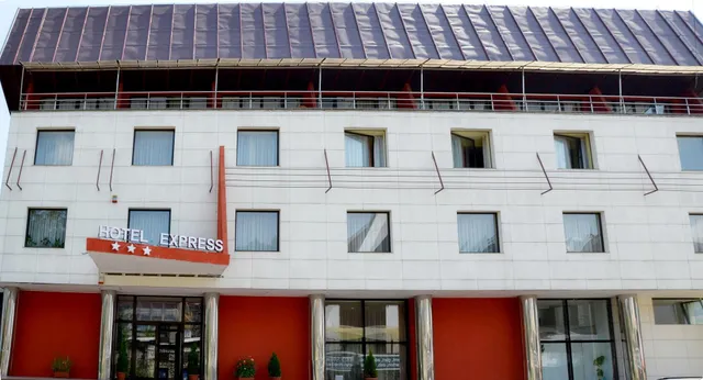 Express Hotel