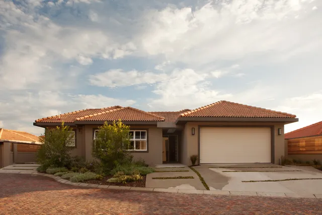 Plett Beachfront Accommodation and Adventure Centre