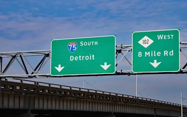 Detroit sign