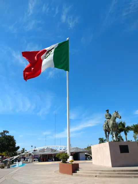 Plaza Álvaro Obregón