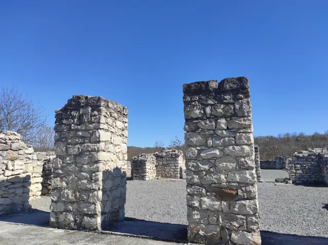 Крепост „Сторгозия“