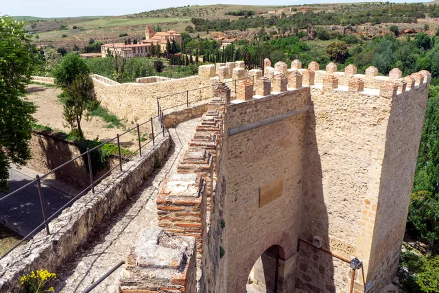 Puerta de San Cebrián
