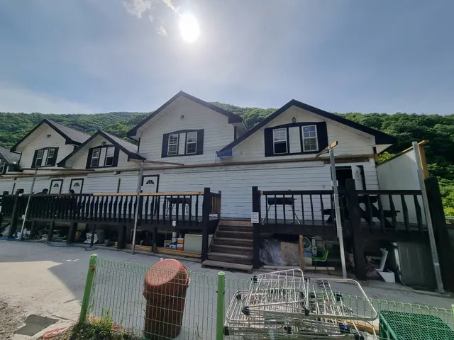 Yangsan Chungrim Oakvalley Pension