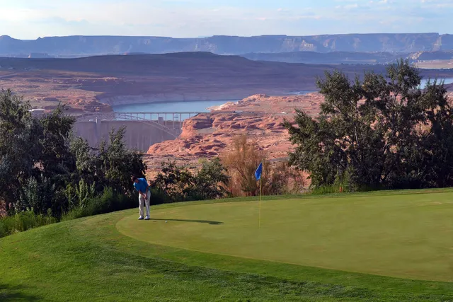 Lake Powell National Golf Course