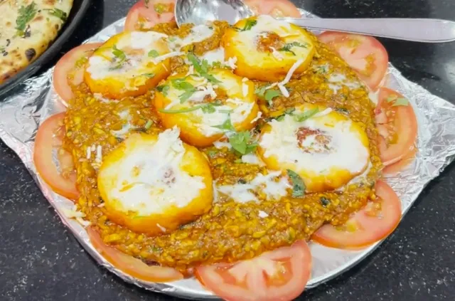 Bali's Punjabi Dhaba (Sarweshvar Chowk Wala)