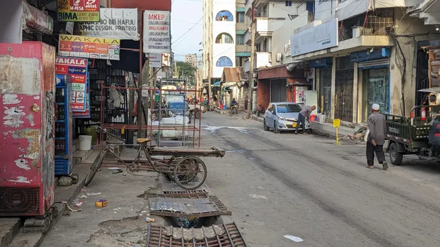 Tandamti and Livingstone street