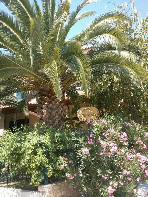 Villa Manolis
