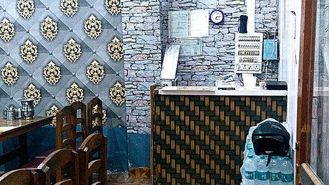 Lakshmi Vaishnao BhojnalayaLakshmi Vaishnao Bhojnalaya )